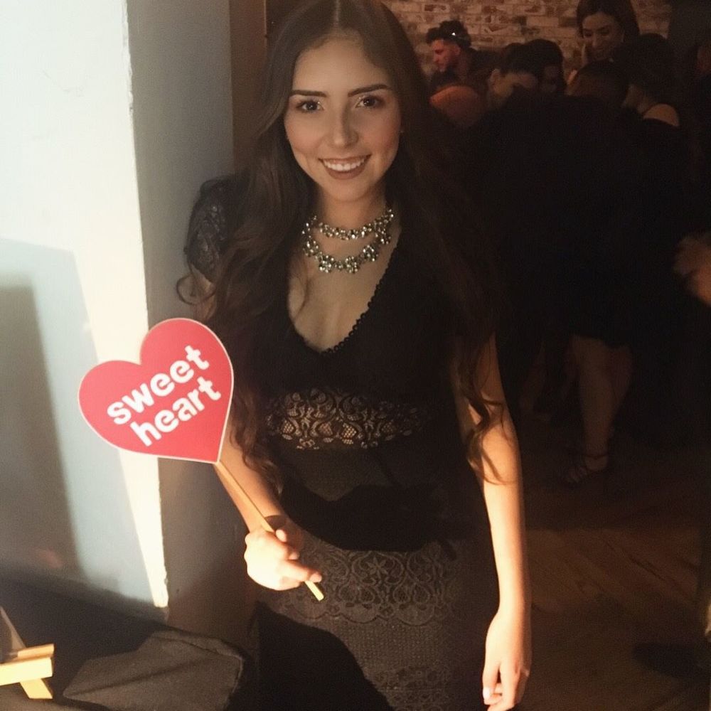 Meet your Posher, Paulina